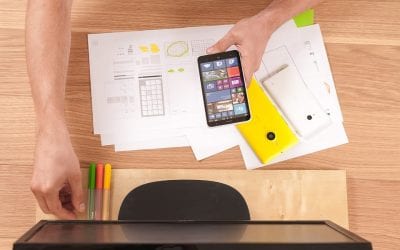 Which is Right for Your Business: A Responsive Website or a Mobile App?